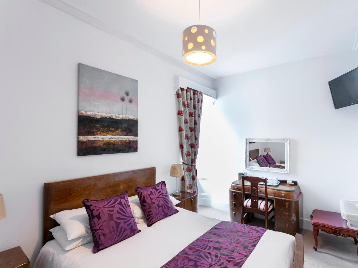 Oyo Lochinvar Hotel غلاسغو المظهر الخارجي الصورة